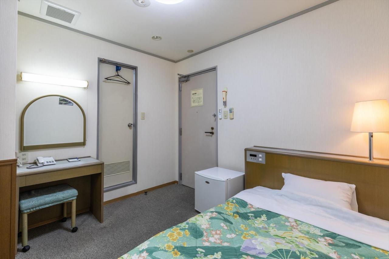 Tabist Business Hotel Takamado Shin-Omiya Nara Exteriör bild