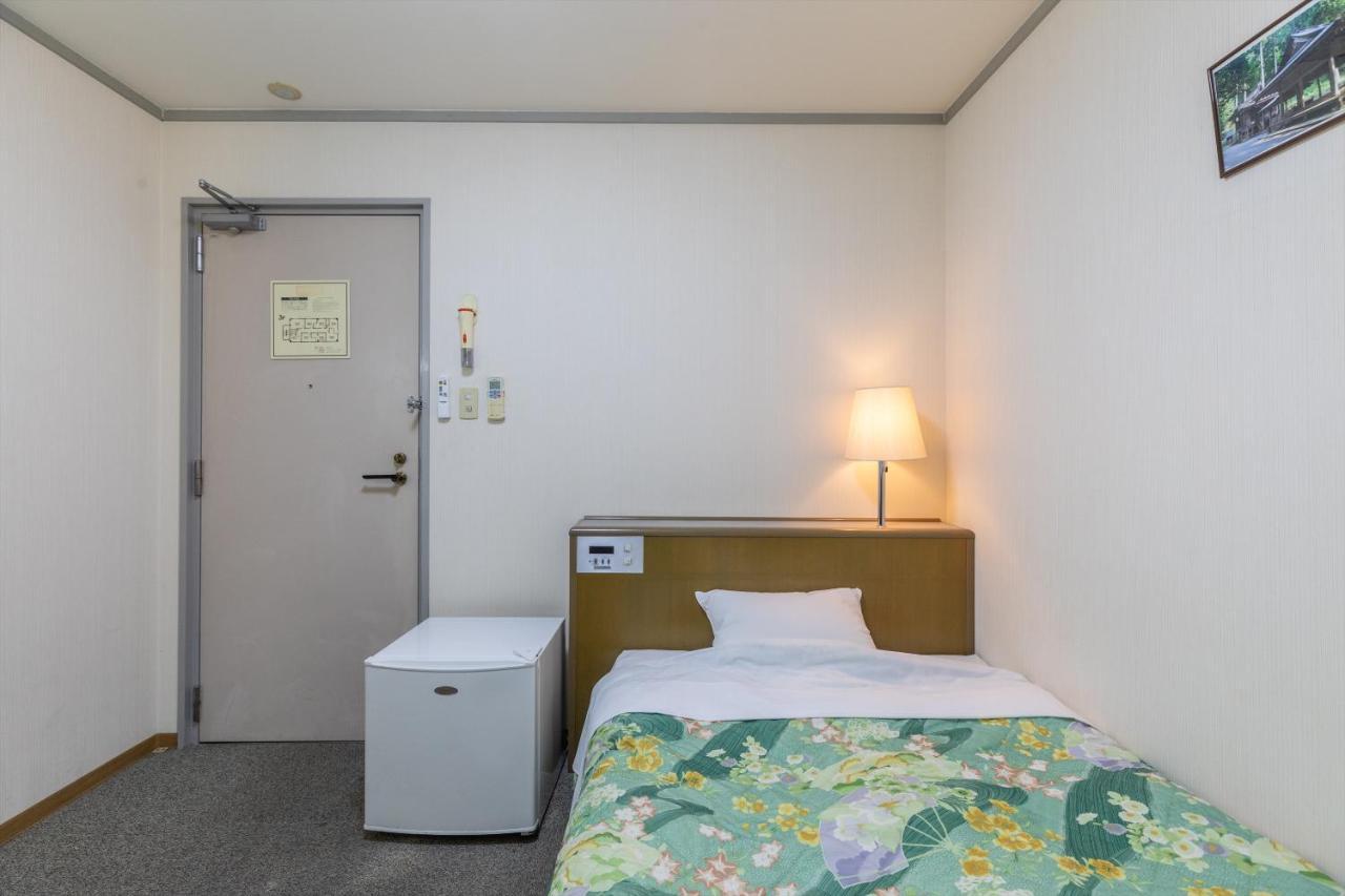 Tabist Business Hotel Takamado Shin-Omiya Nara Exteriör bild